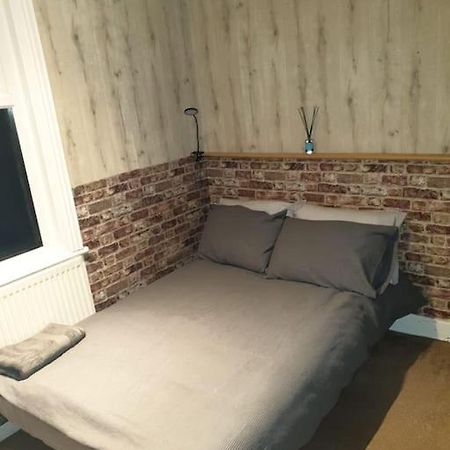 Spacious Bedroom With Private Bathroom. Abbey Wood ภายนอก รูปภาพ